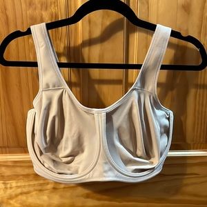 Wacoal Bra 38G beige color rarely worn